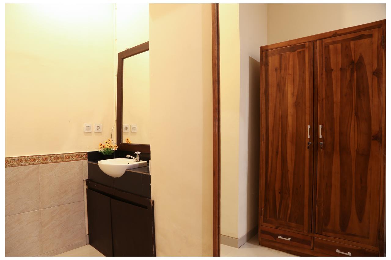 Donna Homestay Sanur Exteriör bild