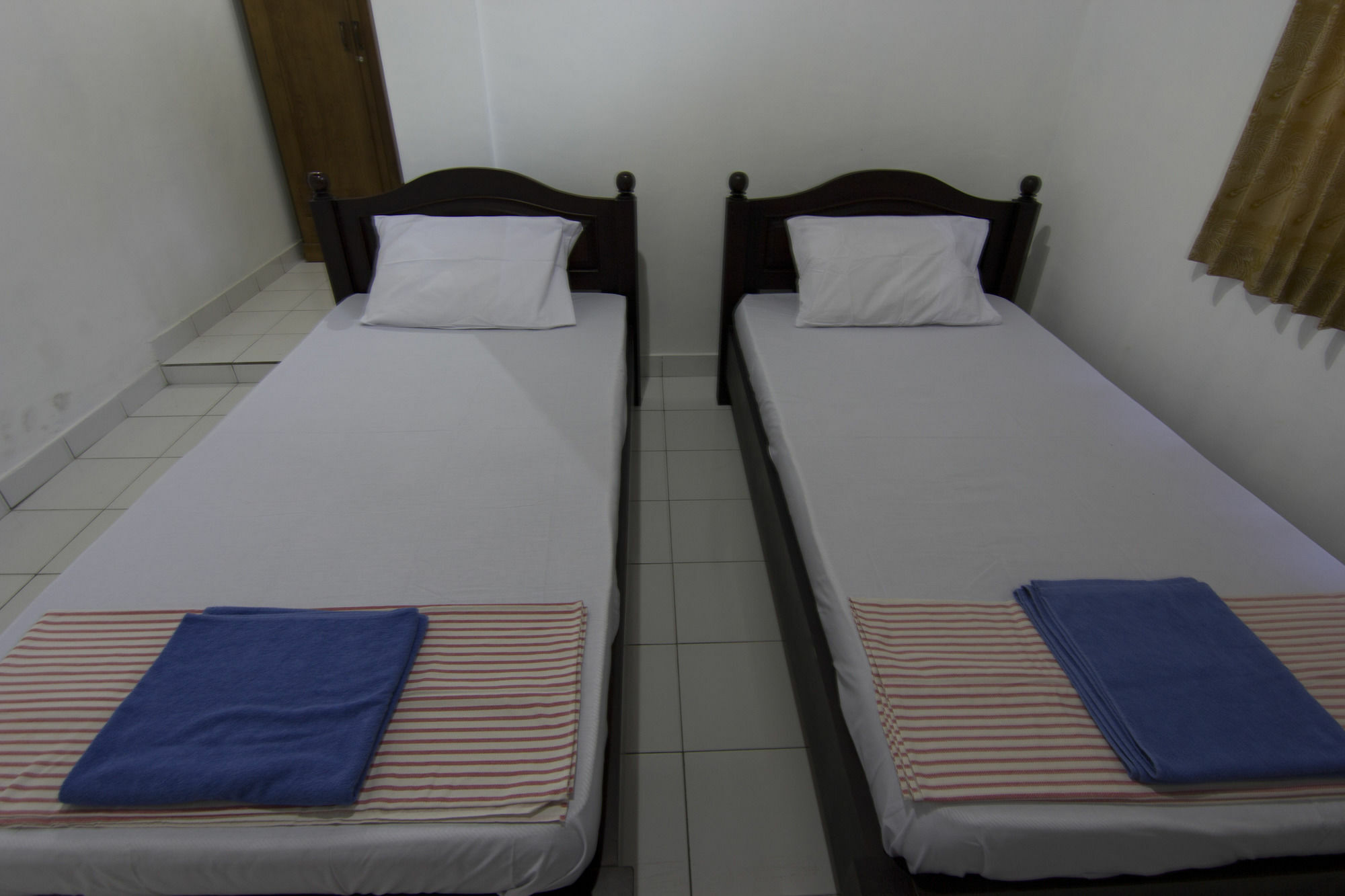 Donna Homestay Sanur Exteriör bild